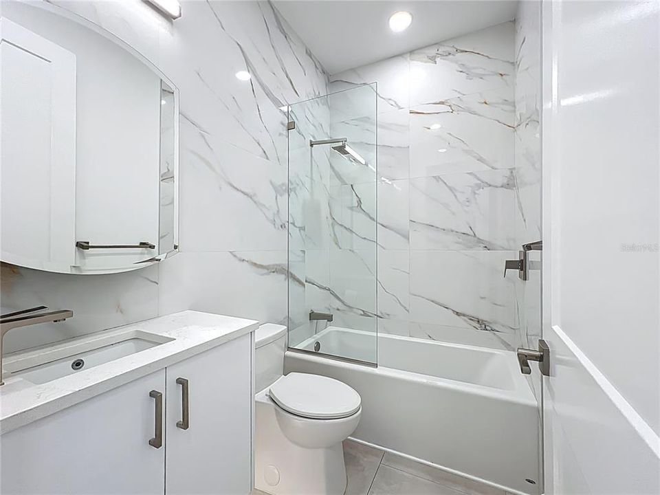 For Sale: $550,000 (2 beds, 2 baths, 1550 Square Feet)