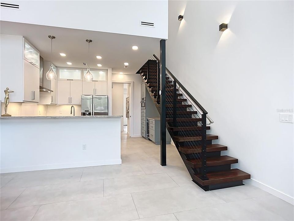 For Sale: $550,000 (2 beds, 2 baths, 1550 Square Feet)