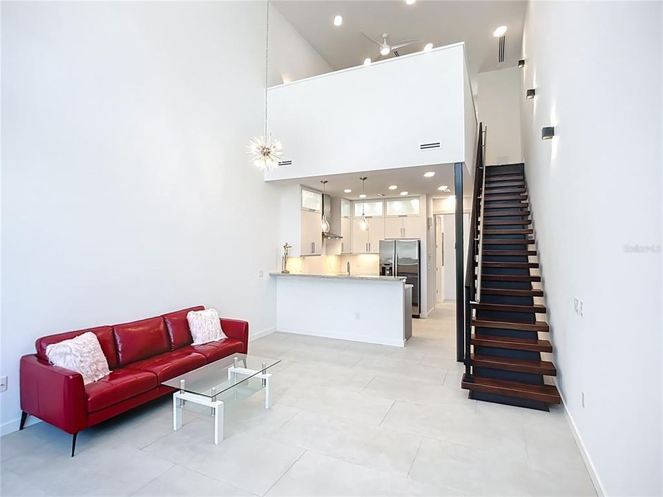 For Sale: $550,000 (2 beds, 2 baths, 1550 Square Feet)