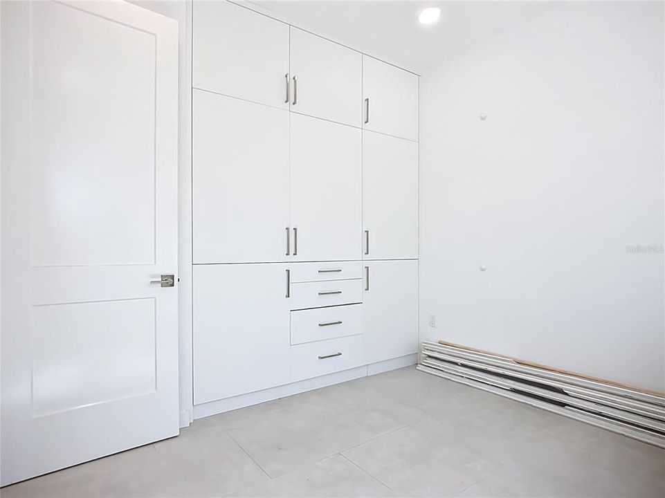 For Sale: $550,000 (2 beds, 2 baths, 1550 Square Feet)