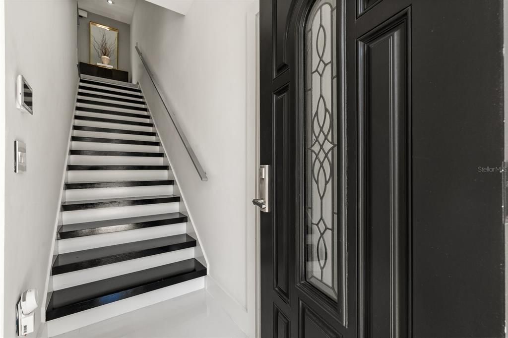 Active With Contract: $430,000 (2 beds, 3 baths, 1506 Square Feet)