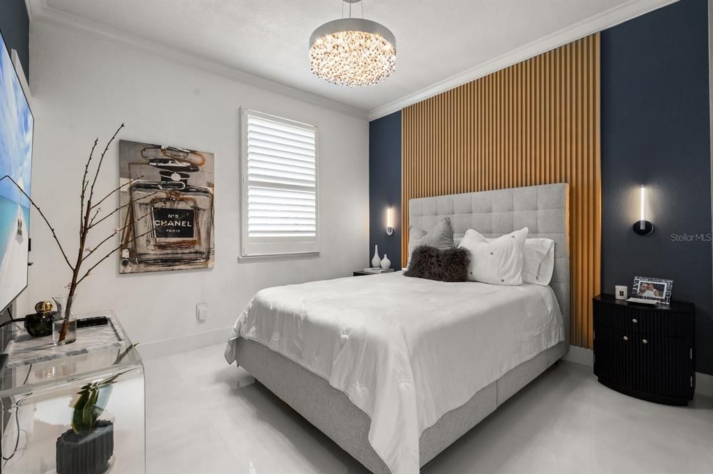 Active With Contract: $430,000 (2 beds, 3 baths, 1506 Square Feet)