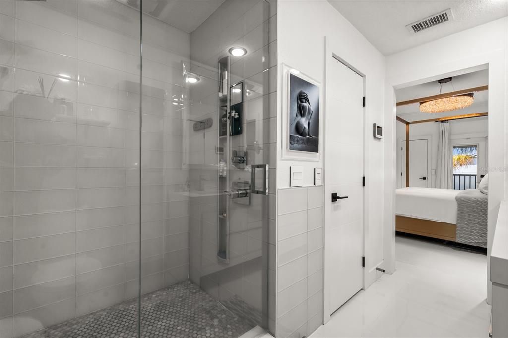 Active With Contract: $430,000 (2 beds, 3 baths, 1506 Square Feet)