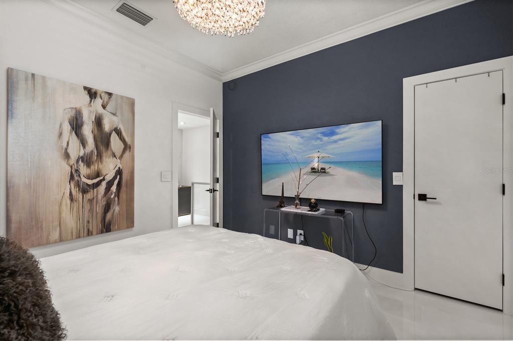 Active With Contract: $430,000 (2 beds, 3 baths, 1506 Square Feet)