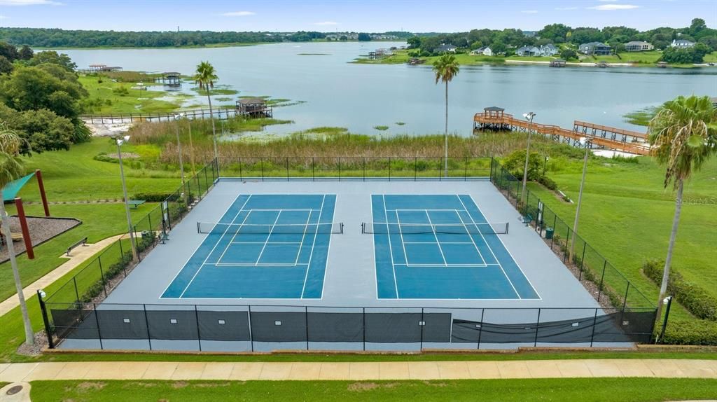 Active With Contract: $430,000 (2 beds, 3 baths, 1506 Square Feet)