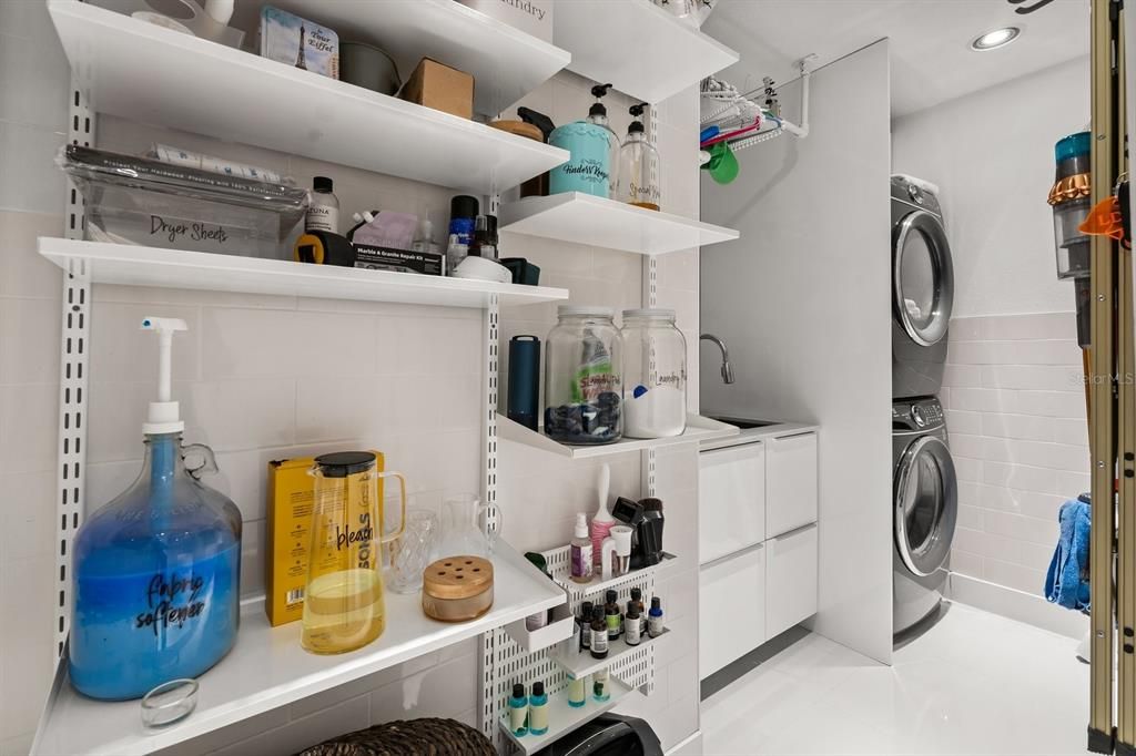 Active With Contract: $430,000 (2 beds, 3 baths, 1506 Square Feet)