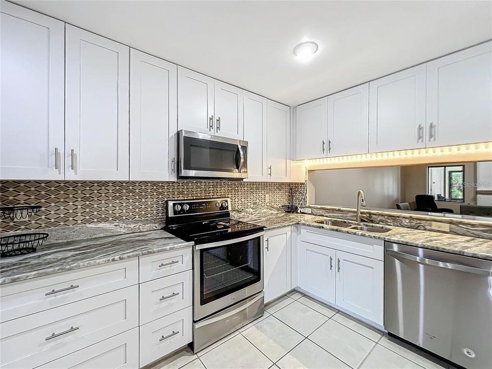 For Sale: $197,500 (3 beds, 2 baths, 1653 Square Feet)