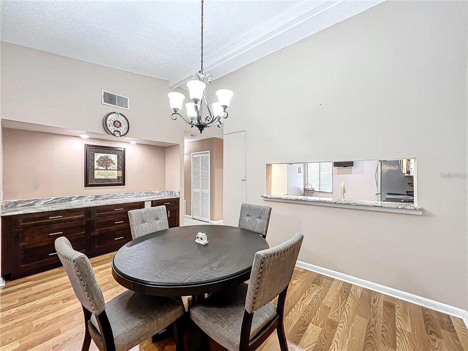 For Sale: $197,500 (3 beds, 2 baths, 1653 Square Feet)