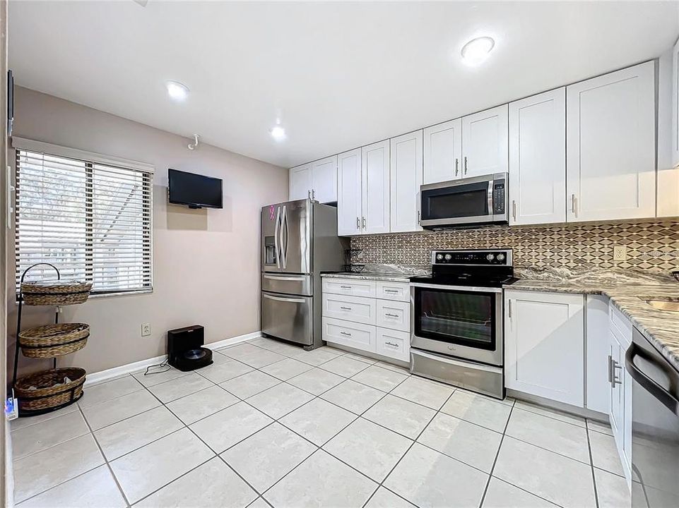 For Sale: $197,500 (3 beds, 2 baths, 1653 Square Feet)