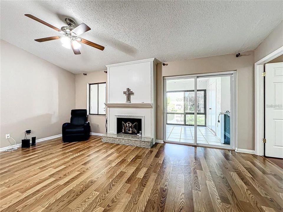 For Sale: $197,500 (3 beds, 2 baths, 1653 Square Feet)