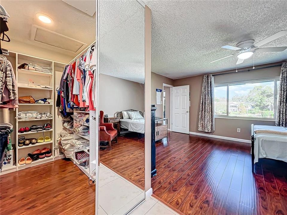 For Sale: $197,500 (3 beds, 2 baths, 1653 Square Feet)