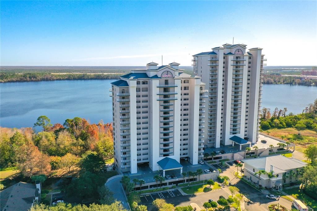 Activo con contrato: $295,900 (2 camas, 2 baños, 1165 Pies cuadrados)