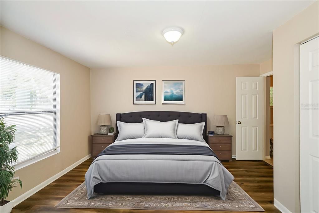 Active With Contract: $249,999 (3 beds, 2 baths, 1086 Square Feet)