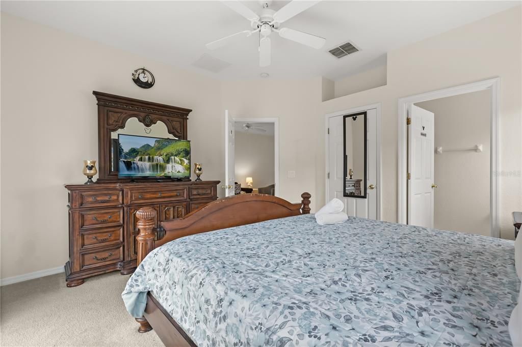 待售: $445,000 (4 贝兹, 3 浴室, 1638 平方英尺)