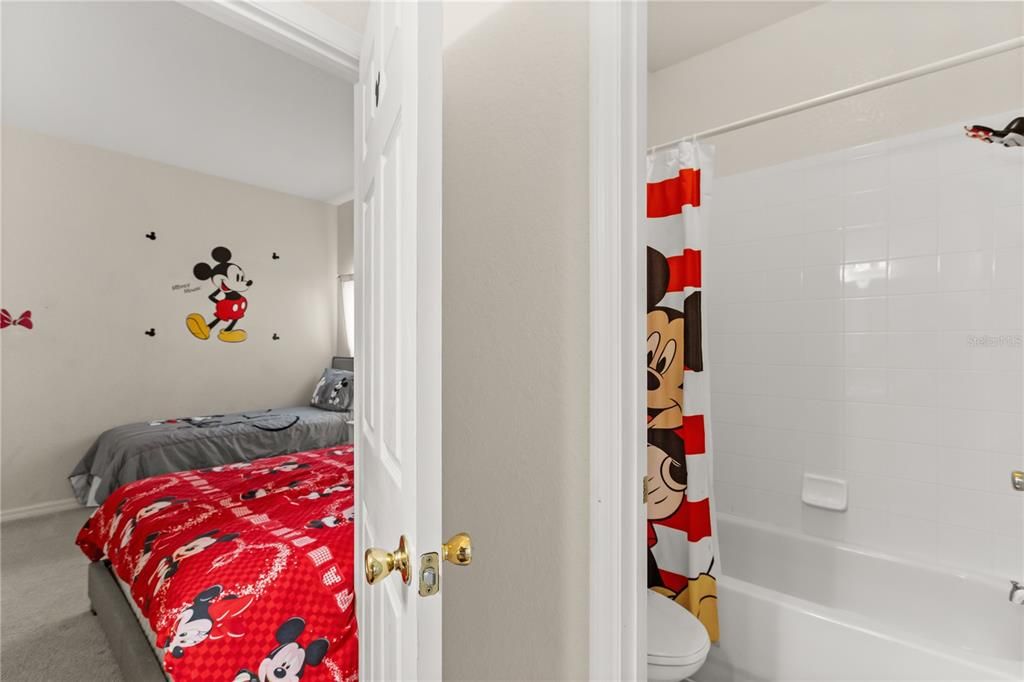 待售: $445,000 (4 贝兹, 3 浴室, 1638 平方英尺)