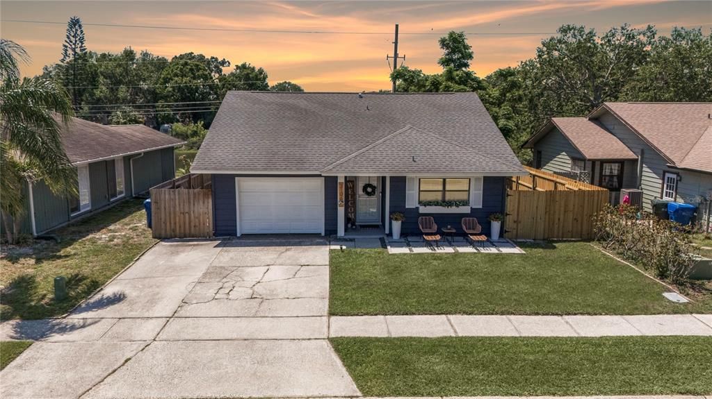 Recently Sold: $385,000 (3 beds, 2 baths, 1193 Square Feet)