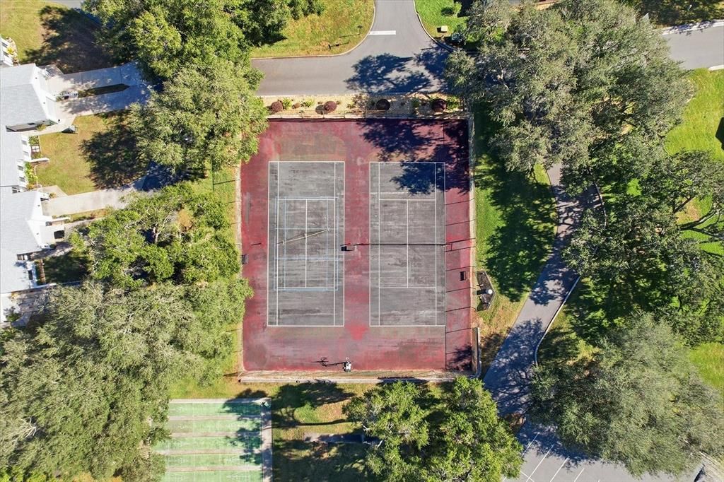 For Sale: $299,900 (2 beds, 2 baths, 1621 Square Feet)