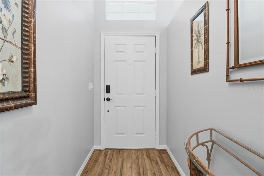 For Sale: $299,900 (2 beds, 2 baths, 1621 Square Feet)