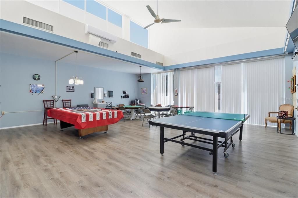 For Sale: $299,900 (2 beds, 2 baths, 1621 Square Feet)