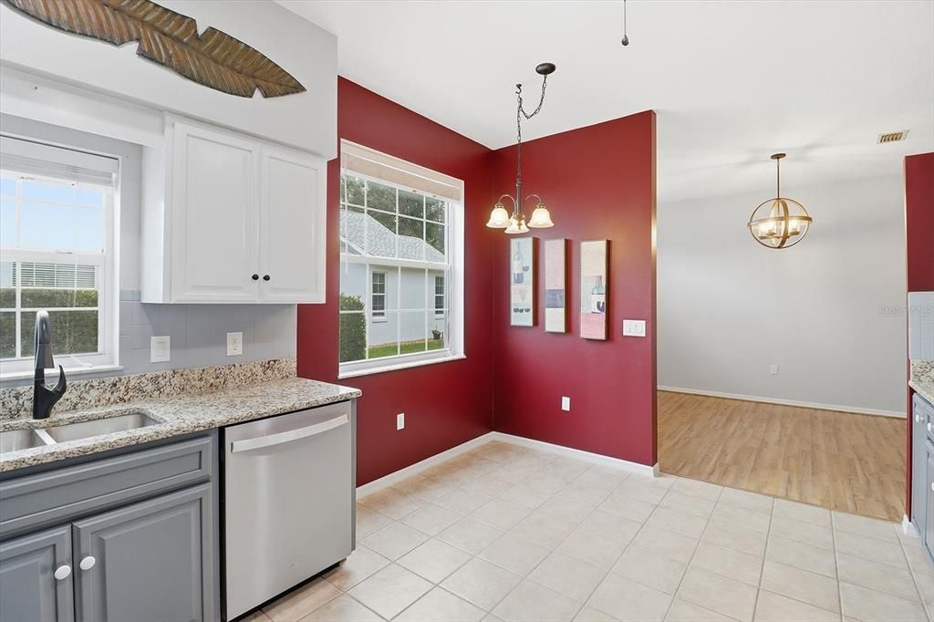 For Sale: $299,900 (2 beds, 2 baths, 1621 Square Feet)