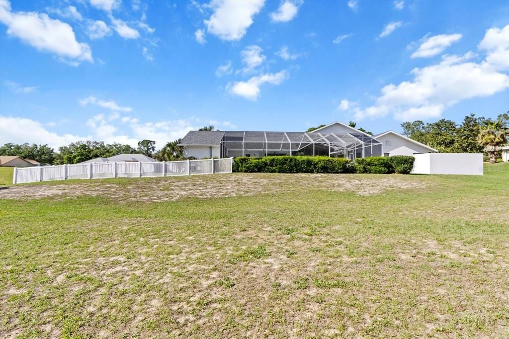 Под контрактом: $422,500 (3 спален, 3 ванн, 2672 Квадратных фут)