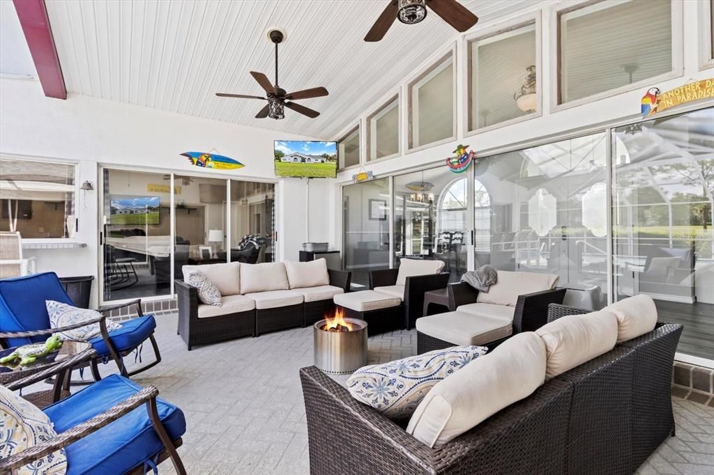 Под контрактом: $422,500 (3 спален, 3 ванн, 2672 Квадратных фут)