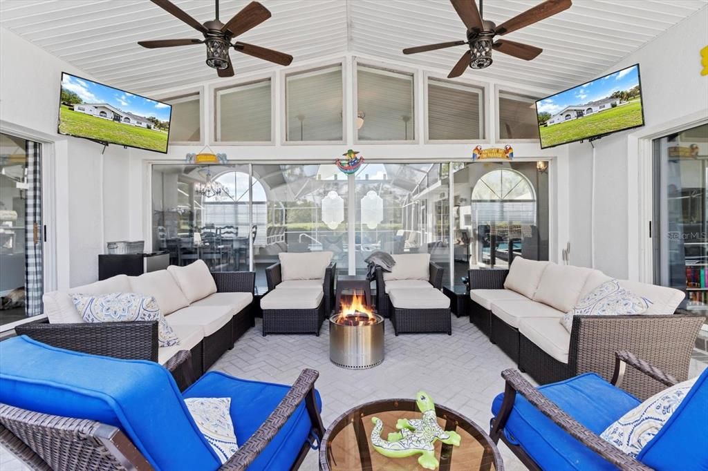 Под контрактом: $422,500 (3 спален, 3 ванн, 2672 Квадратных фут)