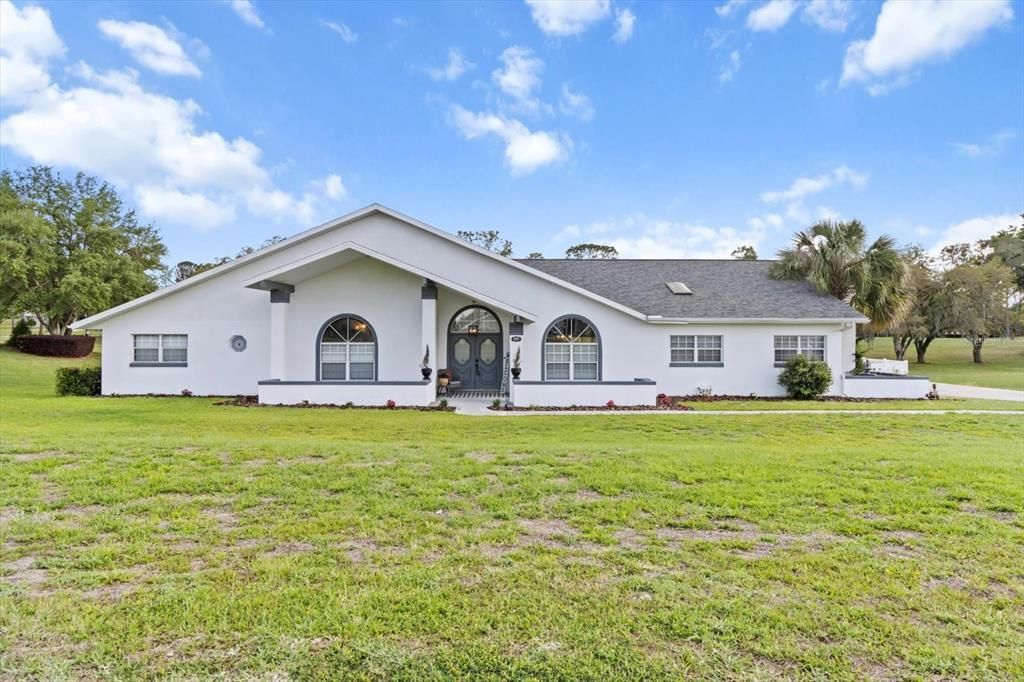 Под контрактом: $422,500 (3 спален, 3 ванн, 2672 Квадратных фут)