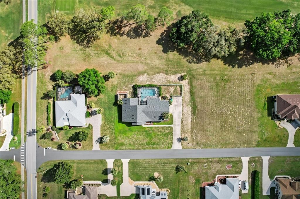 Под контрактом: $422,500 (3 спален, 3 ванн, 2672 Квадратных фут)