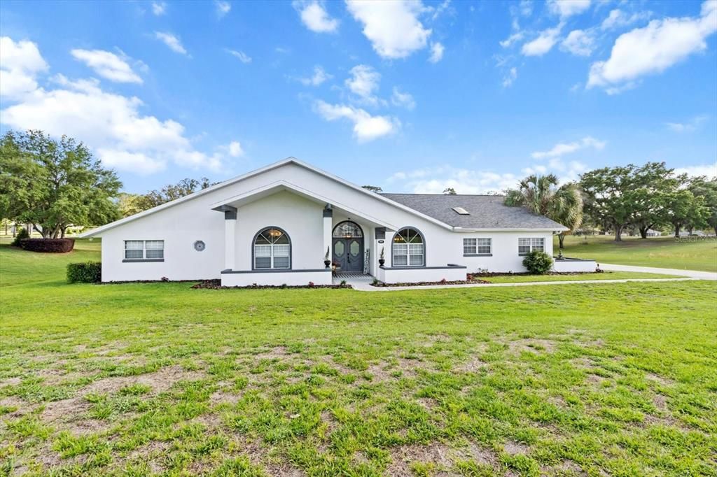 Под контрактом: $422,500 (3 спален, 3 ванн, 2672 Квадратных фут)