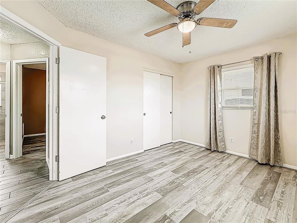 For Sale: $155,900 (2 beds, 1 baths, 765 Square Feet)