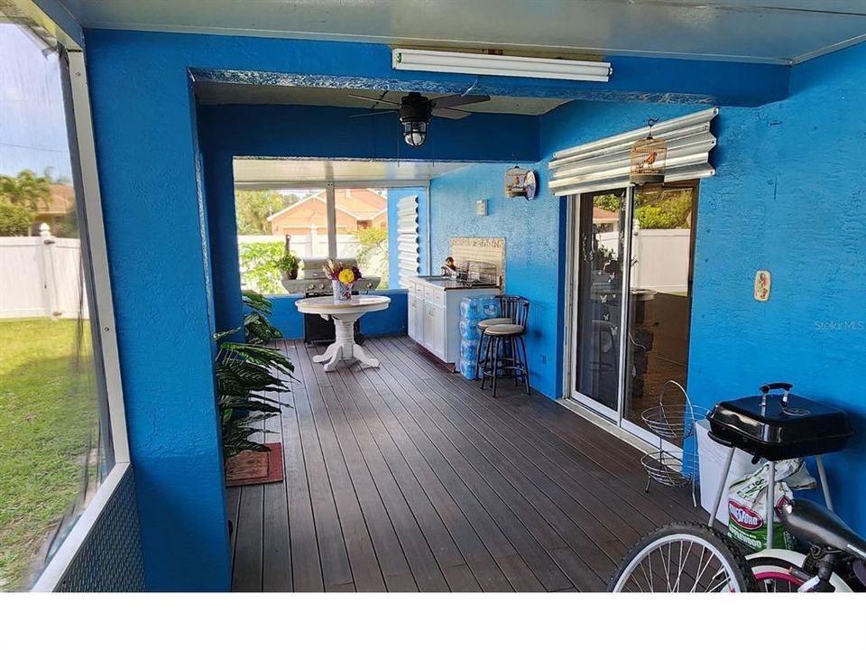 For Sale: $385,000 (3 beds, 2 baths, 1410 Square Feet)