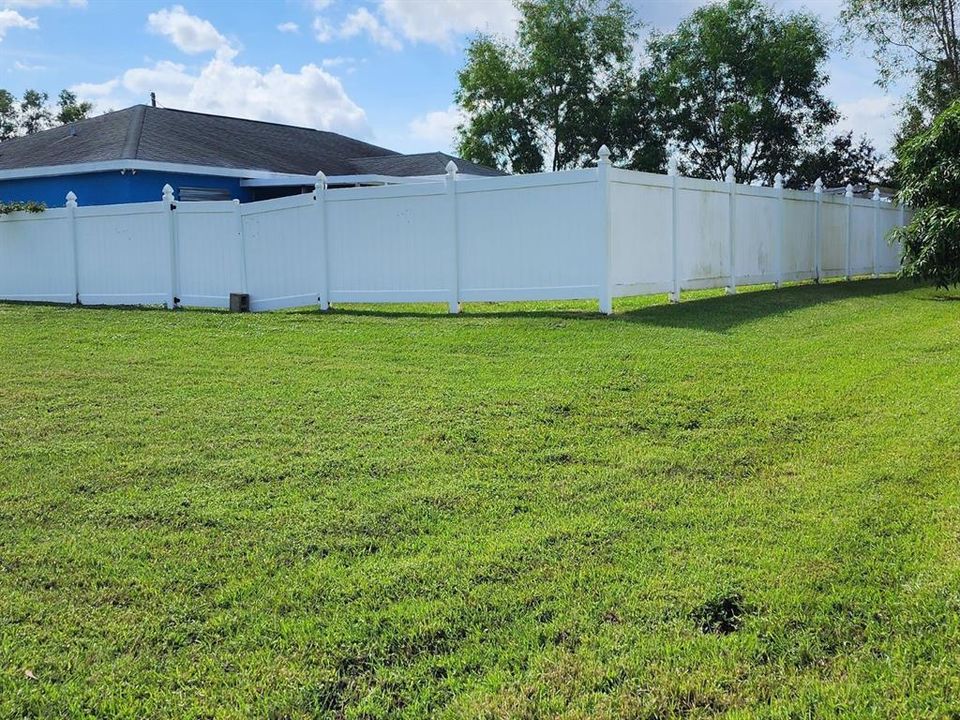 For Sale: $385,000 (3 beds, 2 baths, 1410 Square Feet)