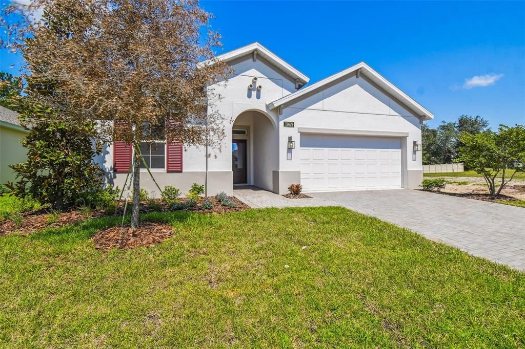 Active With Contract: $349,900 (2 beds, 2 baths, 1976 Square Feet)