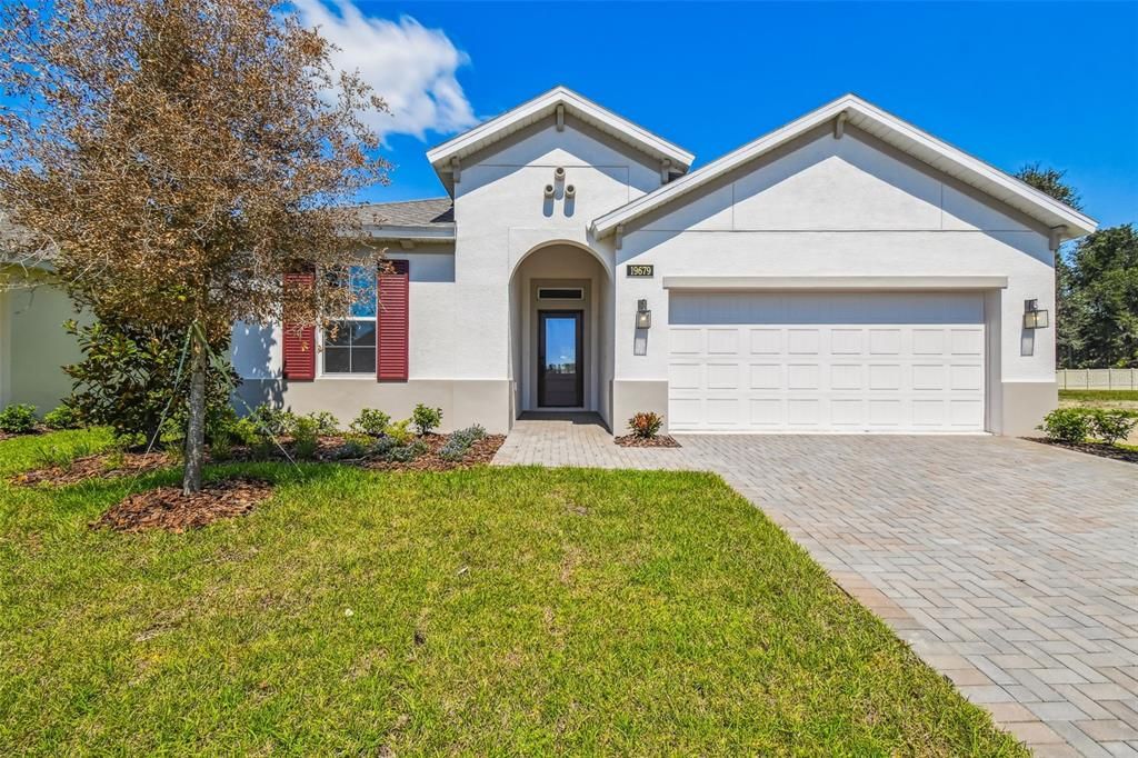 Active With Contract: $349,900 (2 beds, 2 baths, 1976 Square Feet)