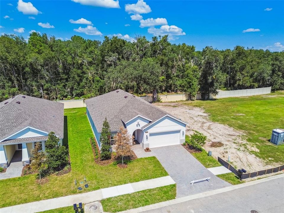 Active With Contract: $349,900 (2 beds, 2 baths, 1976 Square Feet)