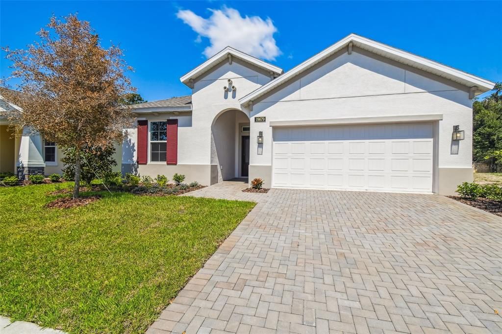 Active With Contract: $349,900 (2 beds, 2 baths, 1976 Square Feet)