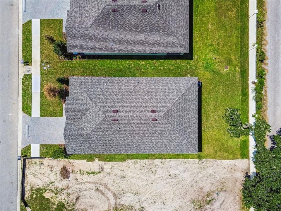 Active With Contract: $349,900 (2 beds, 2 baths, 1976 Square Feet)