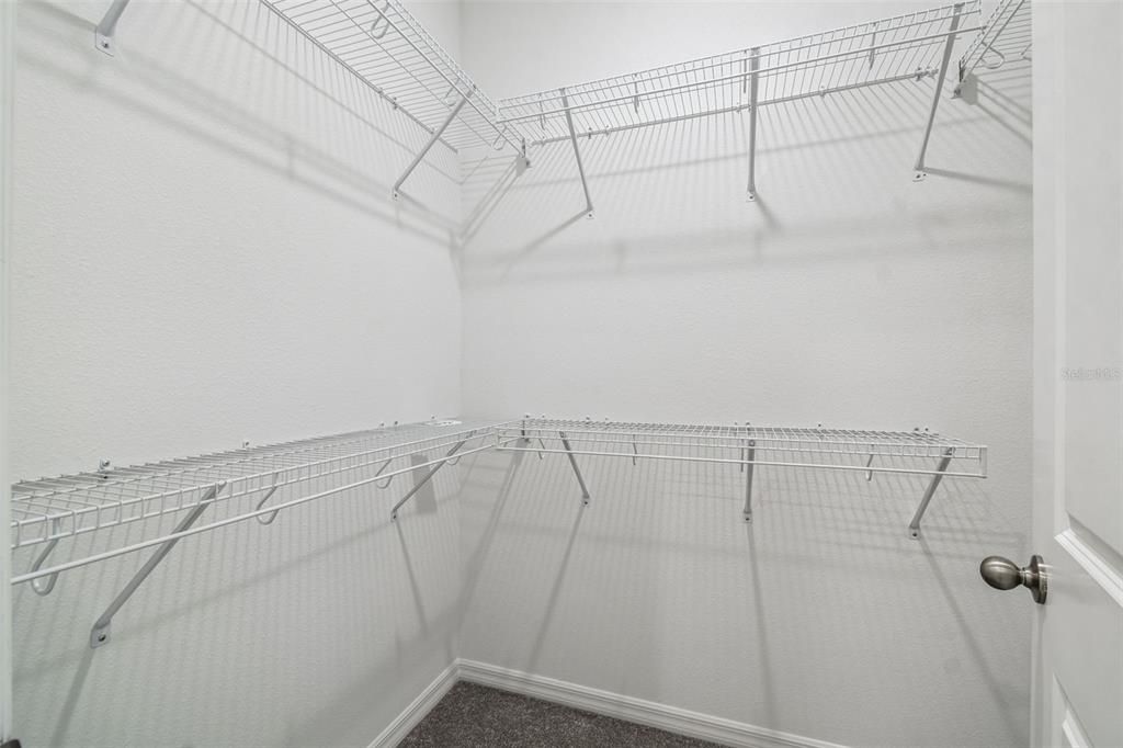 Active With Contract: $349,900 (2 beds, 2 baths, 1976 Square Feet)