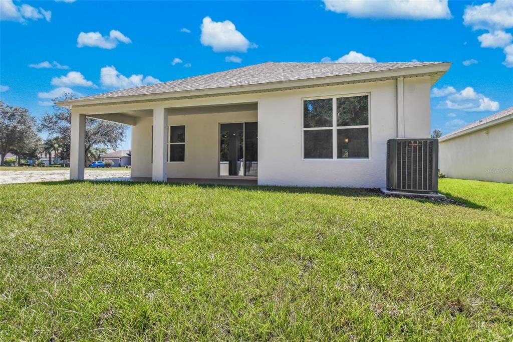 Active With Contract: $349,900 (2 beds, 2 baths, 1976 Square Feet)