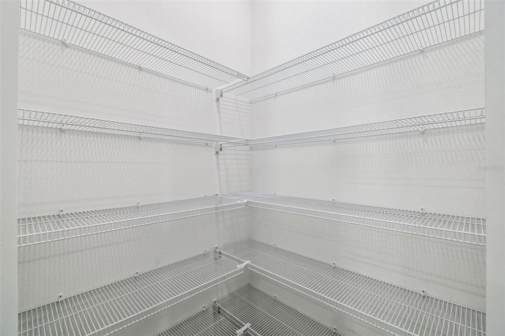 Active With Contract: $349,900 (2 beds, 2 baths, 1976 Square Feet)