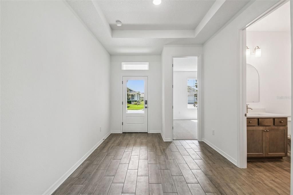 Active With Contract: $349,900 (2 beds, 2 baths, 1976 Square Feet)