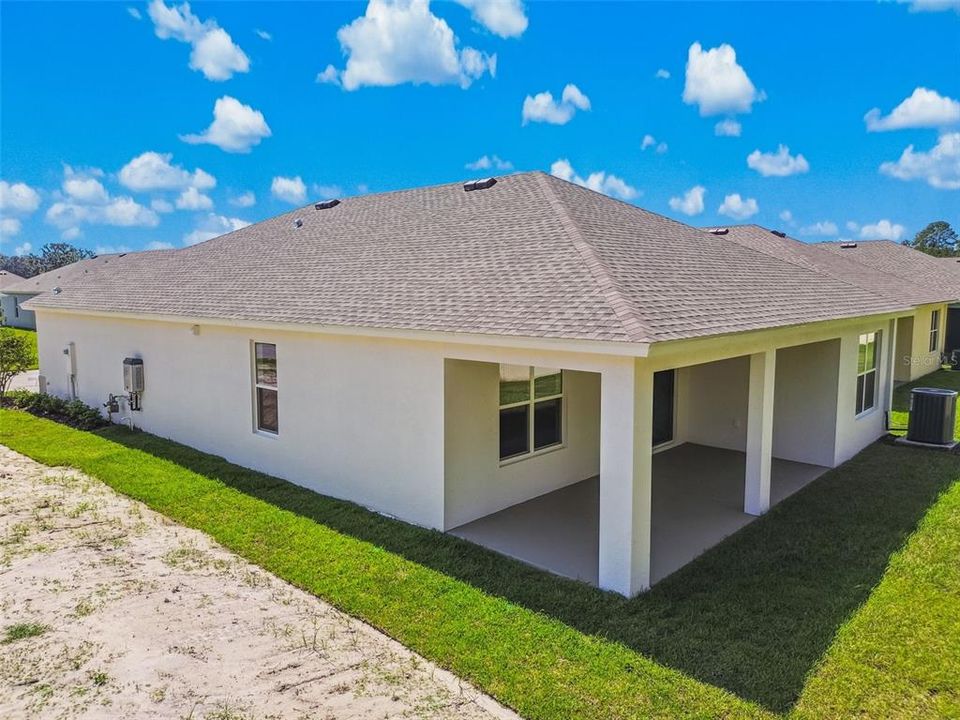 Active With Contract: $349,900 (2 beds, 2 baths, 1976 Square Feet)