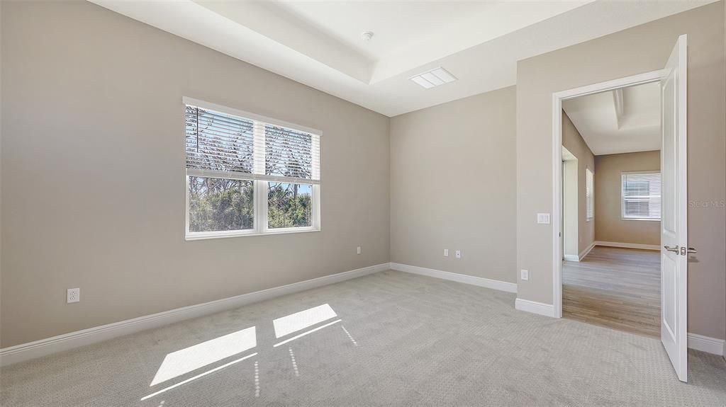 For Sale: $548,990 (2 beds, 2 baths, 1904 Square Feet)