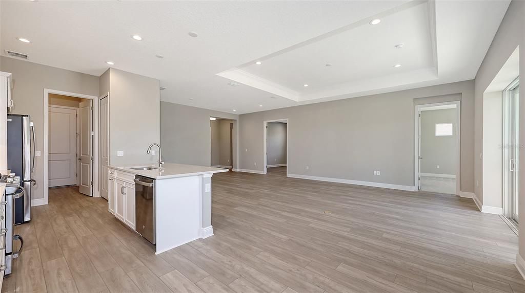 For Sale: $548,990 (2 beds, 2 baths, 1904 Square Feet)