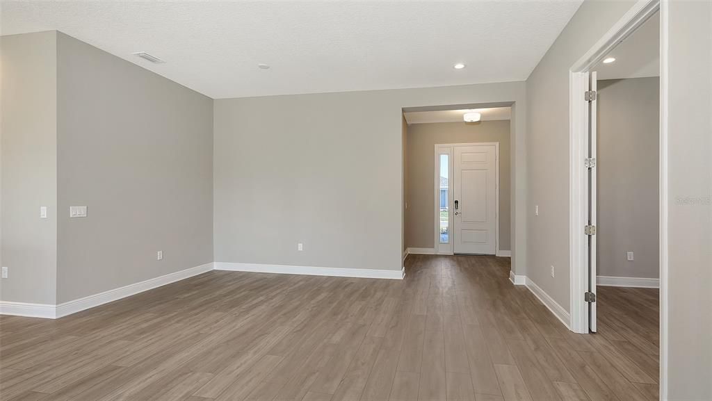 For Sale: $548,990 (2 beds, 2 baths, 1904 Square Feet)