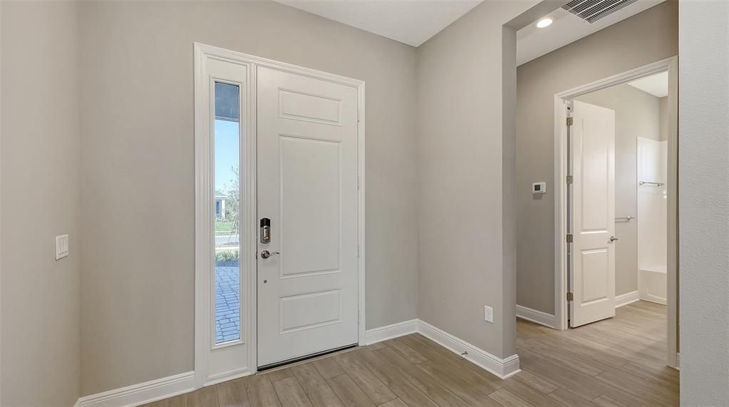 For Sale: $548,990 (2 beds, 2 baths, 1904 Square Feet)