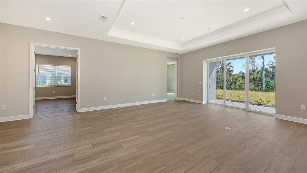 For Sale: $548,990 (2 beds, 2 baths, 1904 Square Feet)