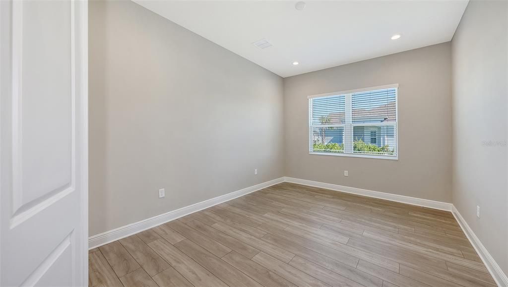 For Sale: $548,990 (2 beds, 2 baths, 1904 Square Feet)