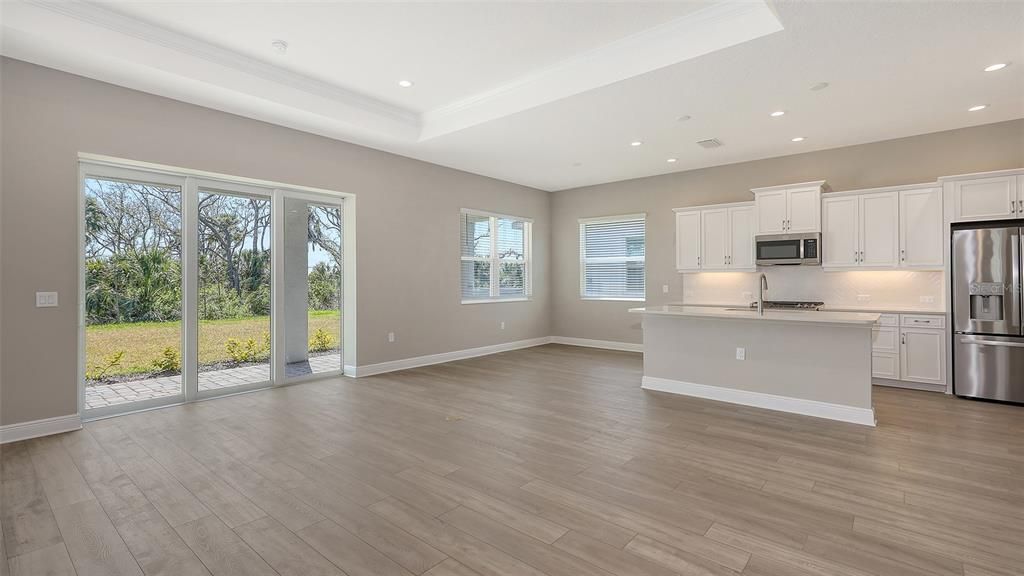 For Sale: $548,990 (2 beds, 2 baths, 1904 Square Feet)